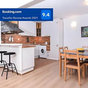 Eleganto - Two Bedroom, Central, Stylish Appartamento